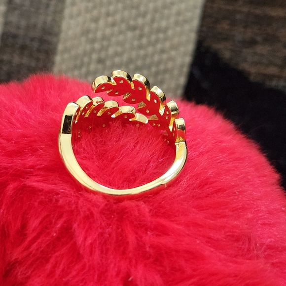 leaf 🍃 gold adjustable ring - Picture 4 of 4